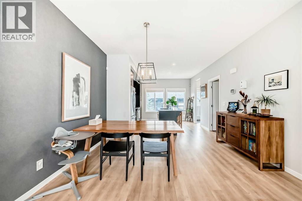 19 Rowley Common Nw, Calgary, Alberta  T3L 0G4 - Photo 9 - A2303482