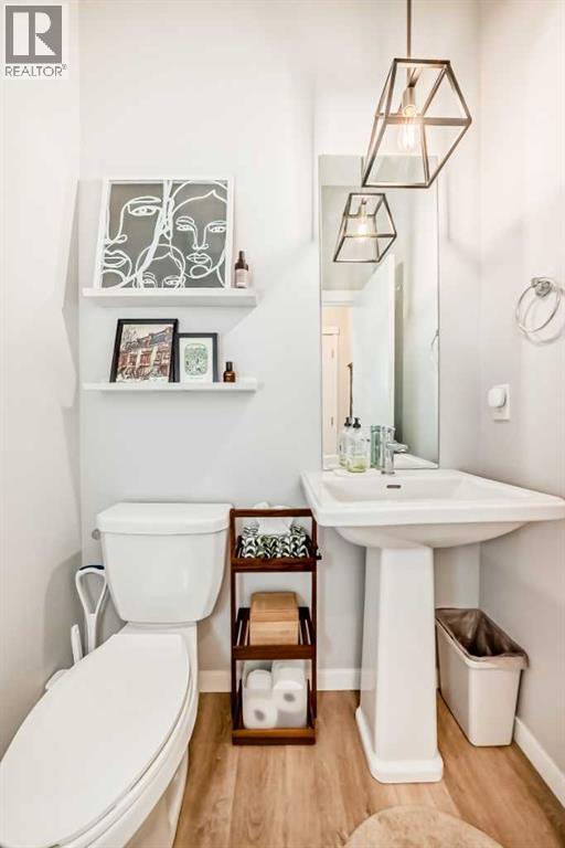 19 Rowley Common Nw, Calgary, Alberta  T3L 0G4 - Photo 18 - A2303482