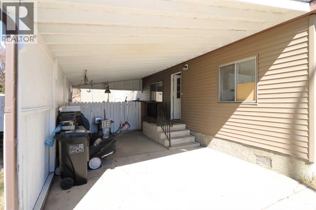 152 Big Springs Drive Se, Airdrie, Alberta  T4A 1L4 - Photo 2 - A2303574