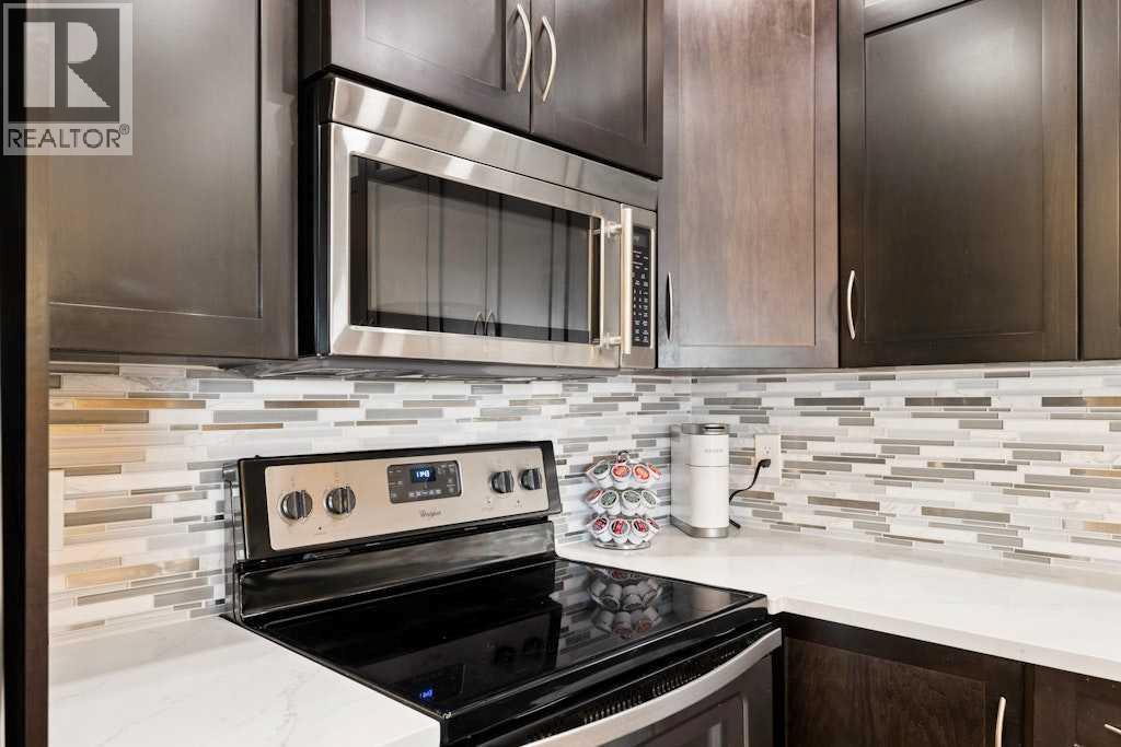 202, 345 Rocky Vista Park Nw, Calgary, Alberta  T3G 5K6 - Photo 5 - A2303641