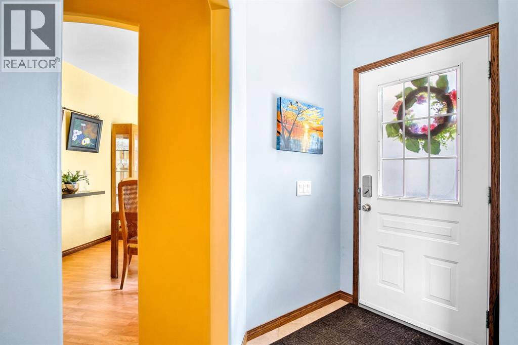 41 Stromsay Gate, Carstairs, Alberta  T0M 0N0 - Photo 5 - A2303750