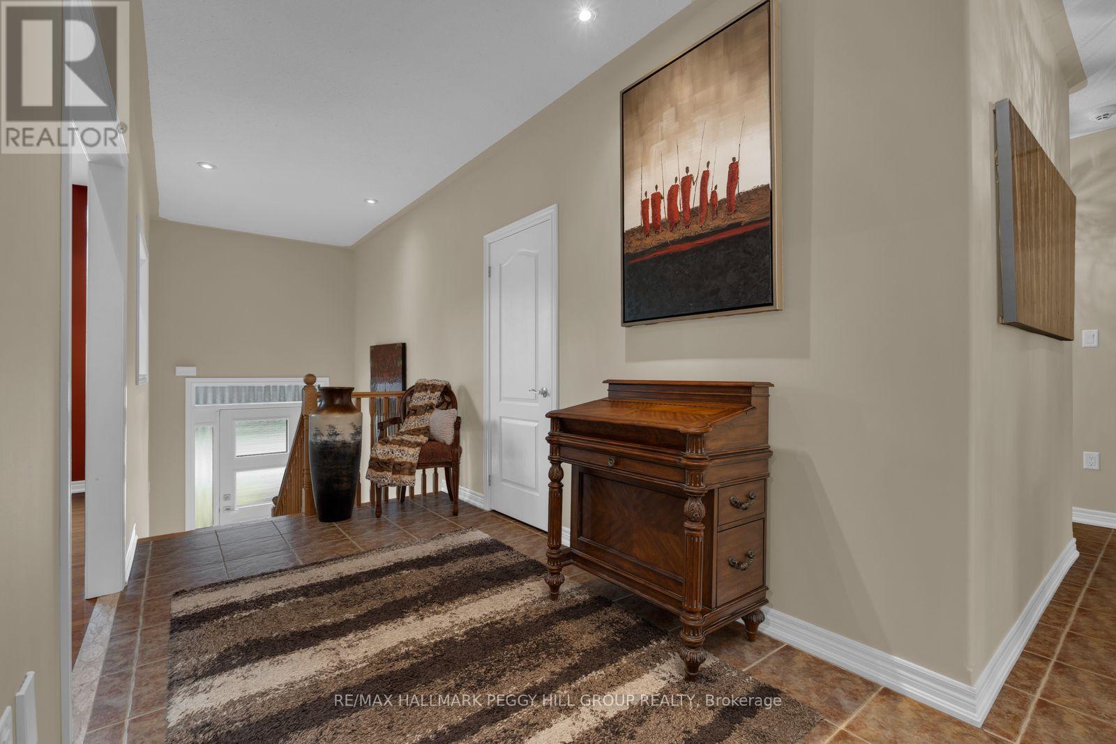 99 Cumming Drive, Barrie (Ardagh), Ontario  L4N 0C6 - Photo 12 - S13030726