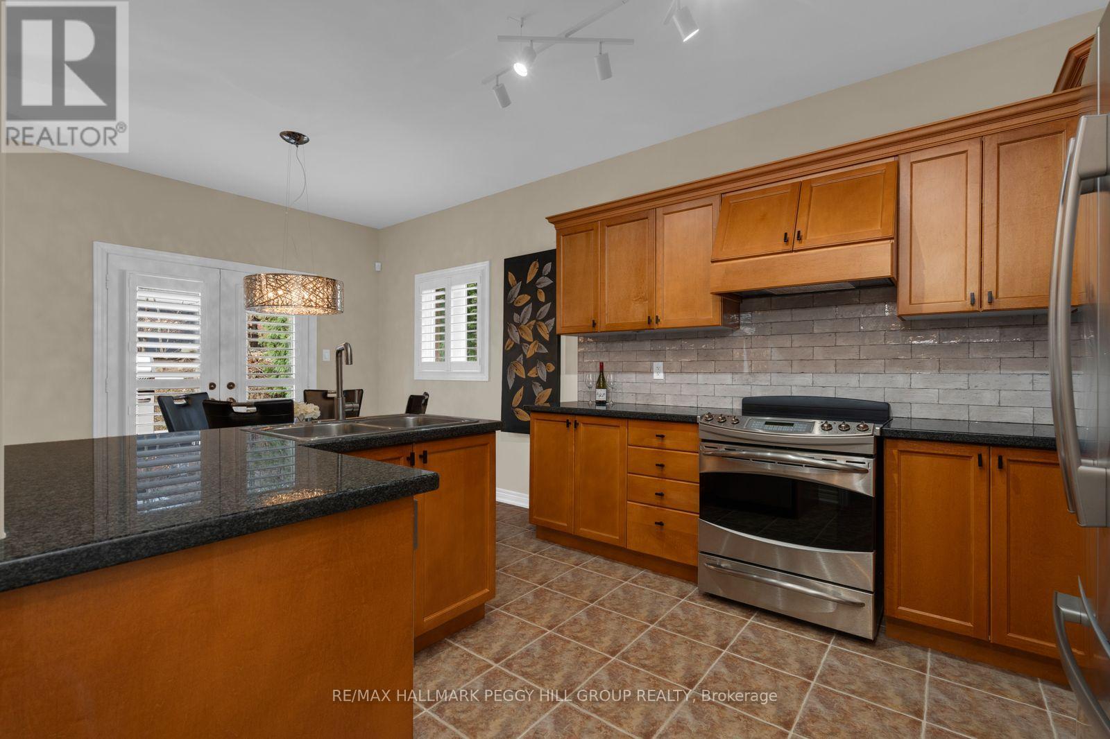 99 Cumming Drive, Barrie (Ardagh), Ontario  L4N 0C6 - Photo 5 - S13030726