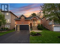 99 CUMMING DRIVE, Barrie, Ontario