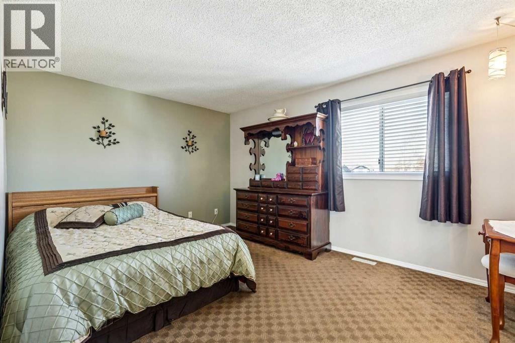 3 Riverwood Court Se, Calgary, Alberta  T2C 4E9 - Photo 18 - A2303979