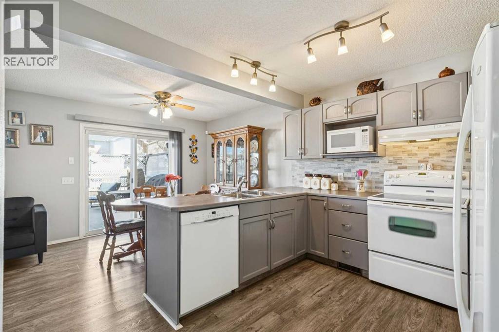 3 Riverwood Court Se, Calgary, Alberta  T2C 4E9 - Photo 7 - A2303979