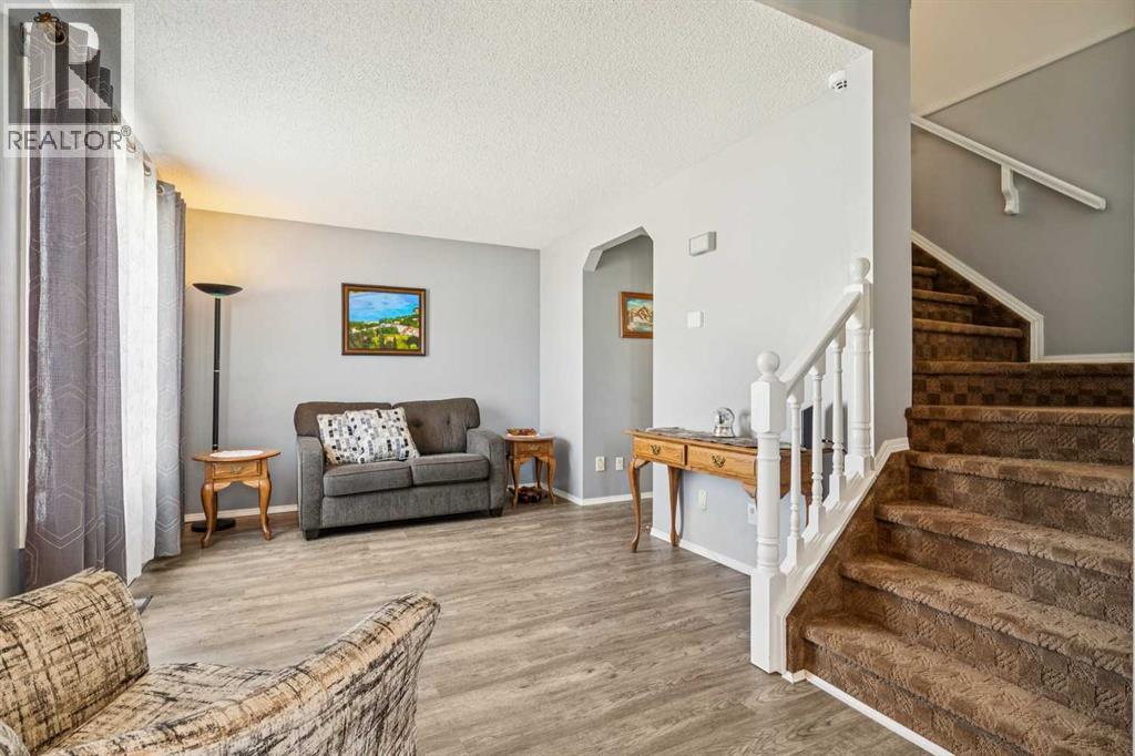 3 Riverwood Court Se, Calgary, Alberta  T2C 4E9 - Photo 4 - A2303979