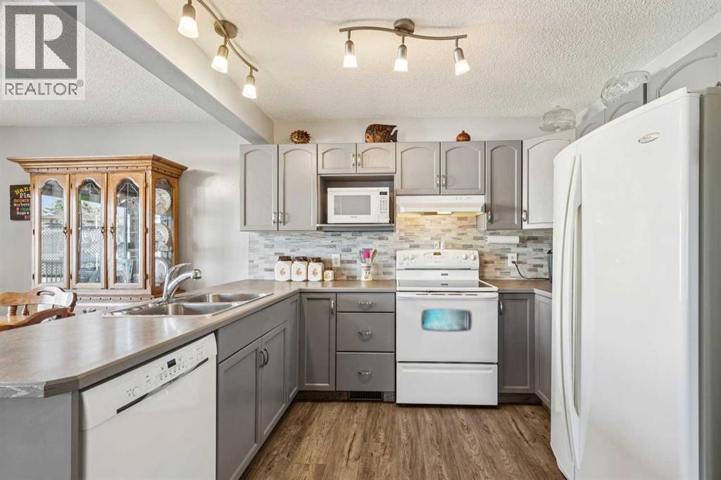 3 Riverwood Court Se, Calgary, Alberta  T2C 4E9 - Photo 8 - A2303979