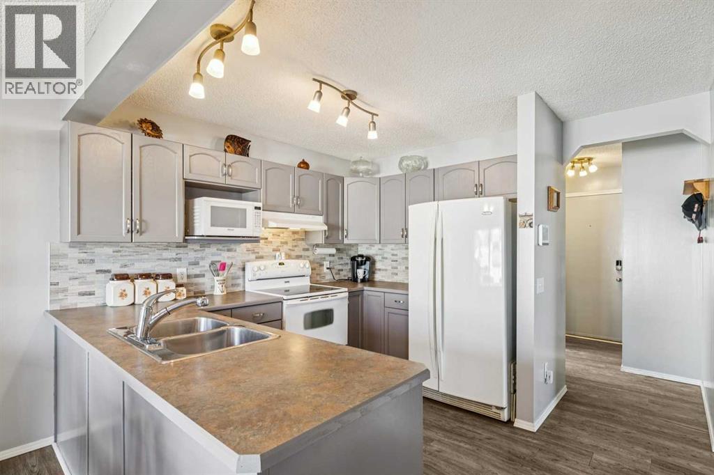 3 Riverwood Court Se, Calgary, Alberta  T2C 4E9 - Photo 9 - A2303979