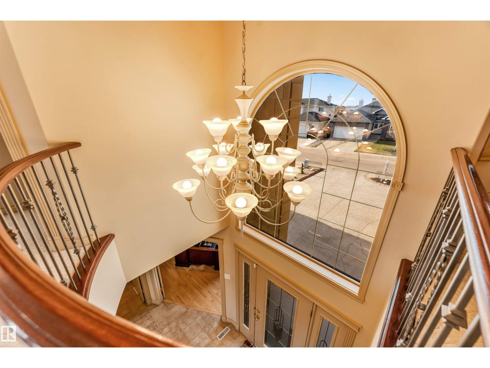 8715 160a Av Nw, Edmonton, Alberta  T5Z 3K4 - Photo 5 - E4483512