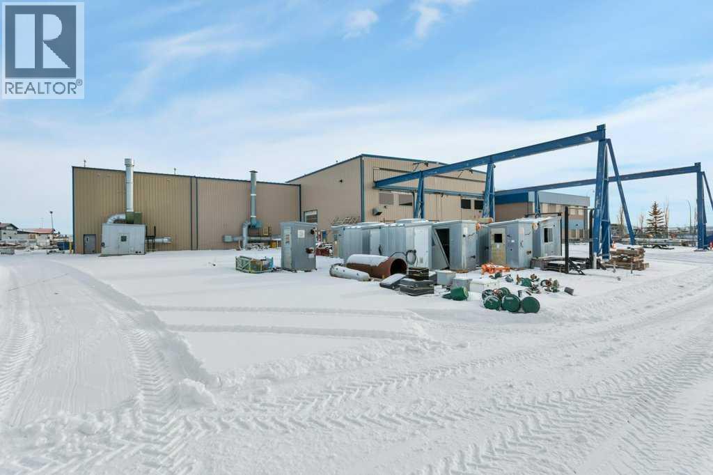 22 Mckenzie Drive, Rural Red Deer County, Alberta  T4S 2H4 - Photo 3 - A2282126