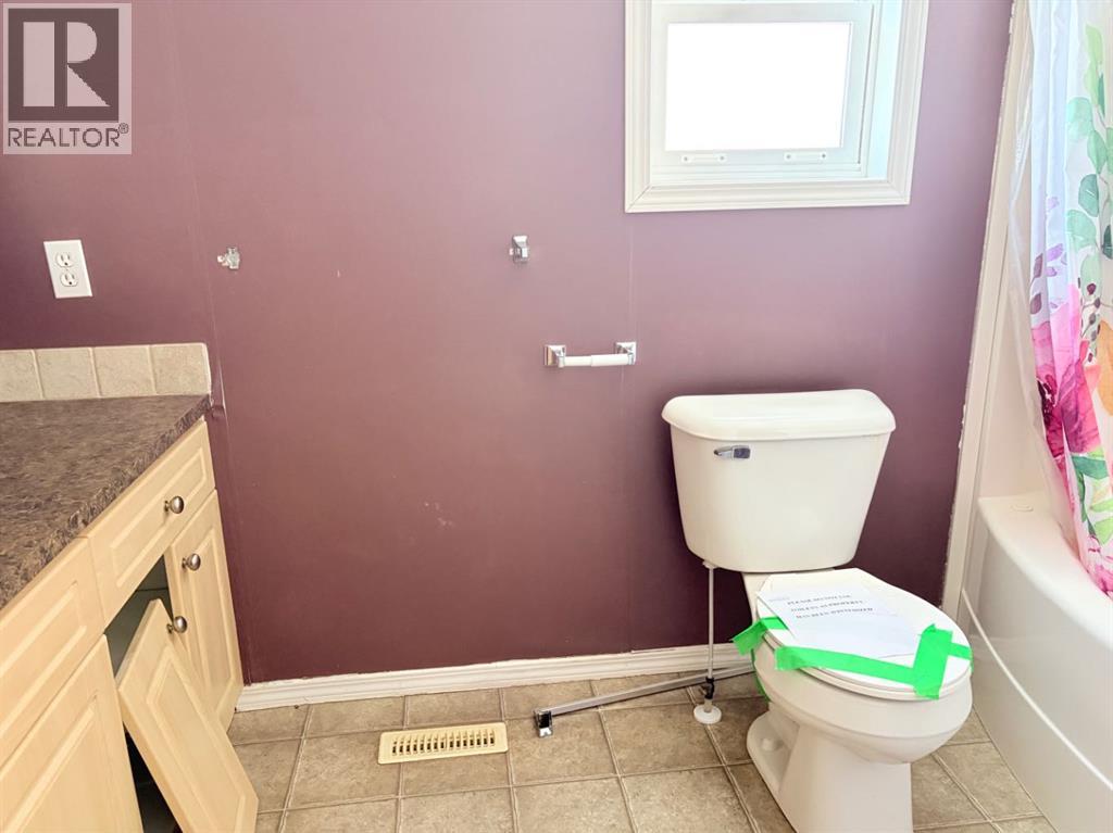 109 Elm Street, Fort Mcmurray, Alberta  T9K 0J8 - Photo 11 - A2298148