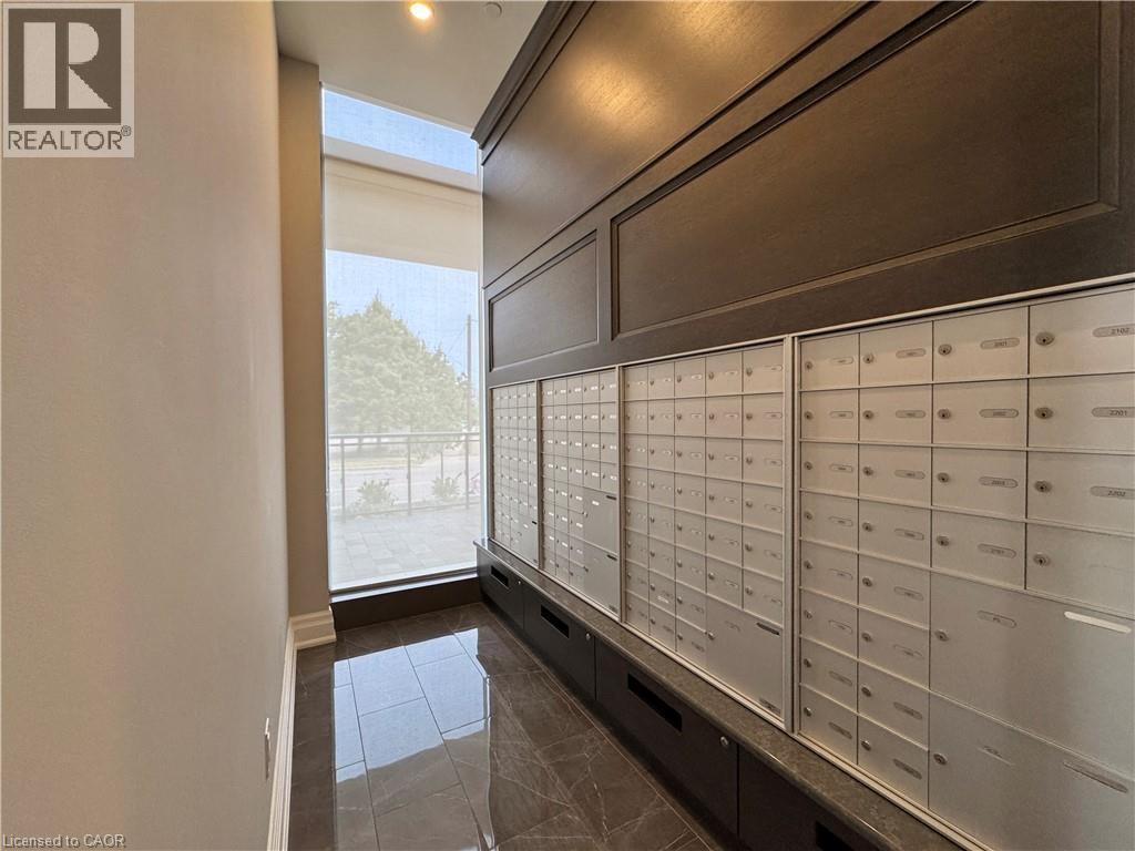 2060 Lakeshore Road Unit# 405, Burlington, Ontario  L7R 0G2 - Photo 33 - 40822889