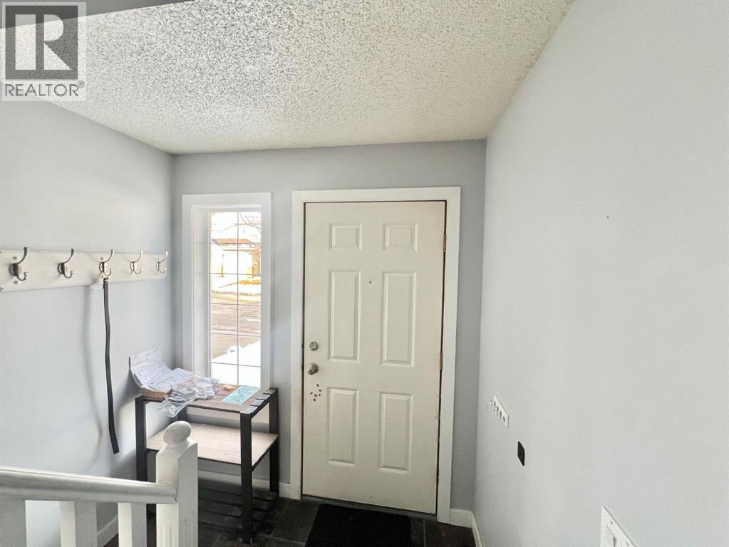 123 Country Hills Villas NW, Calgary, Alberta  T3K 4S8 - Photo 2 - A2301176