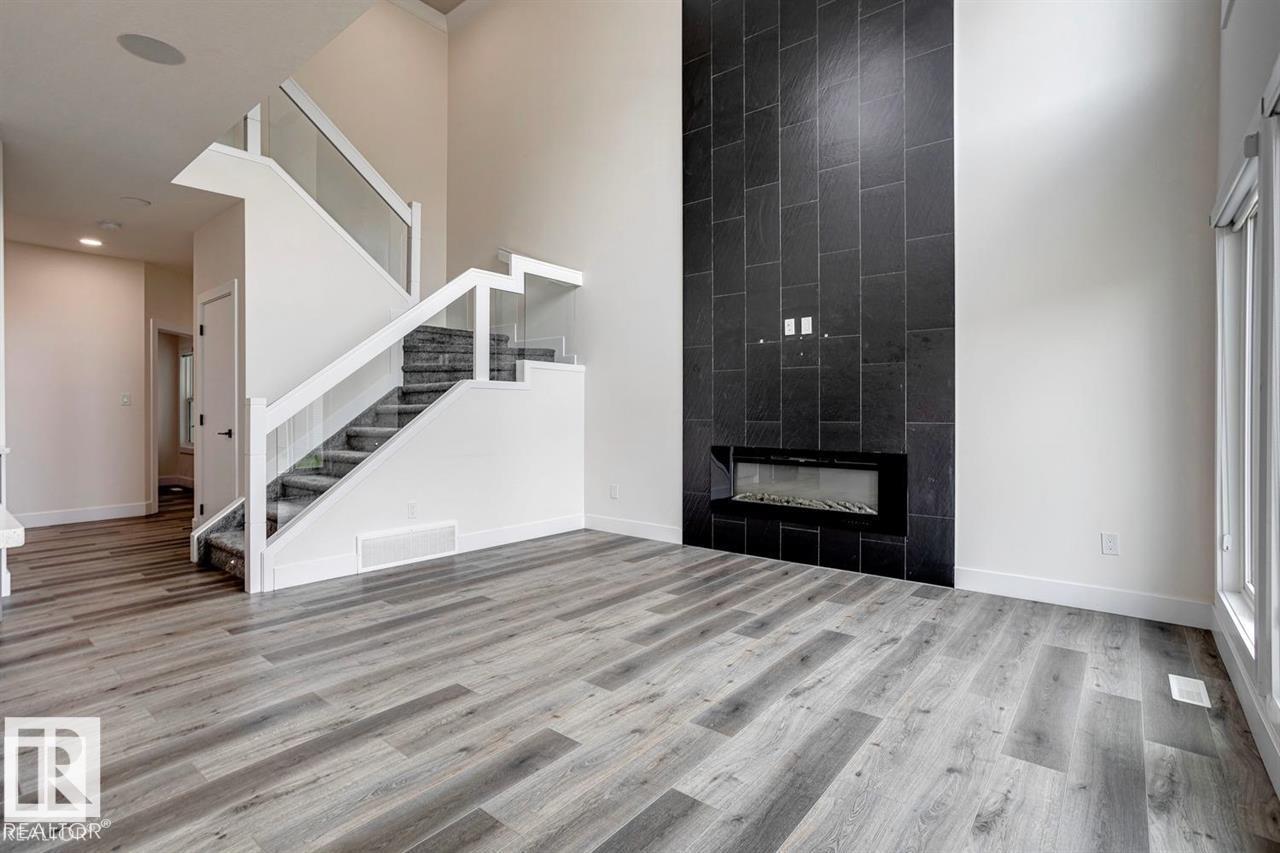 5210 Kimball Cr W Sw, Edmonton, Alberta  T6W 4Z2 - Photo 3 - E4483502