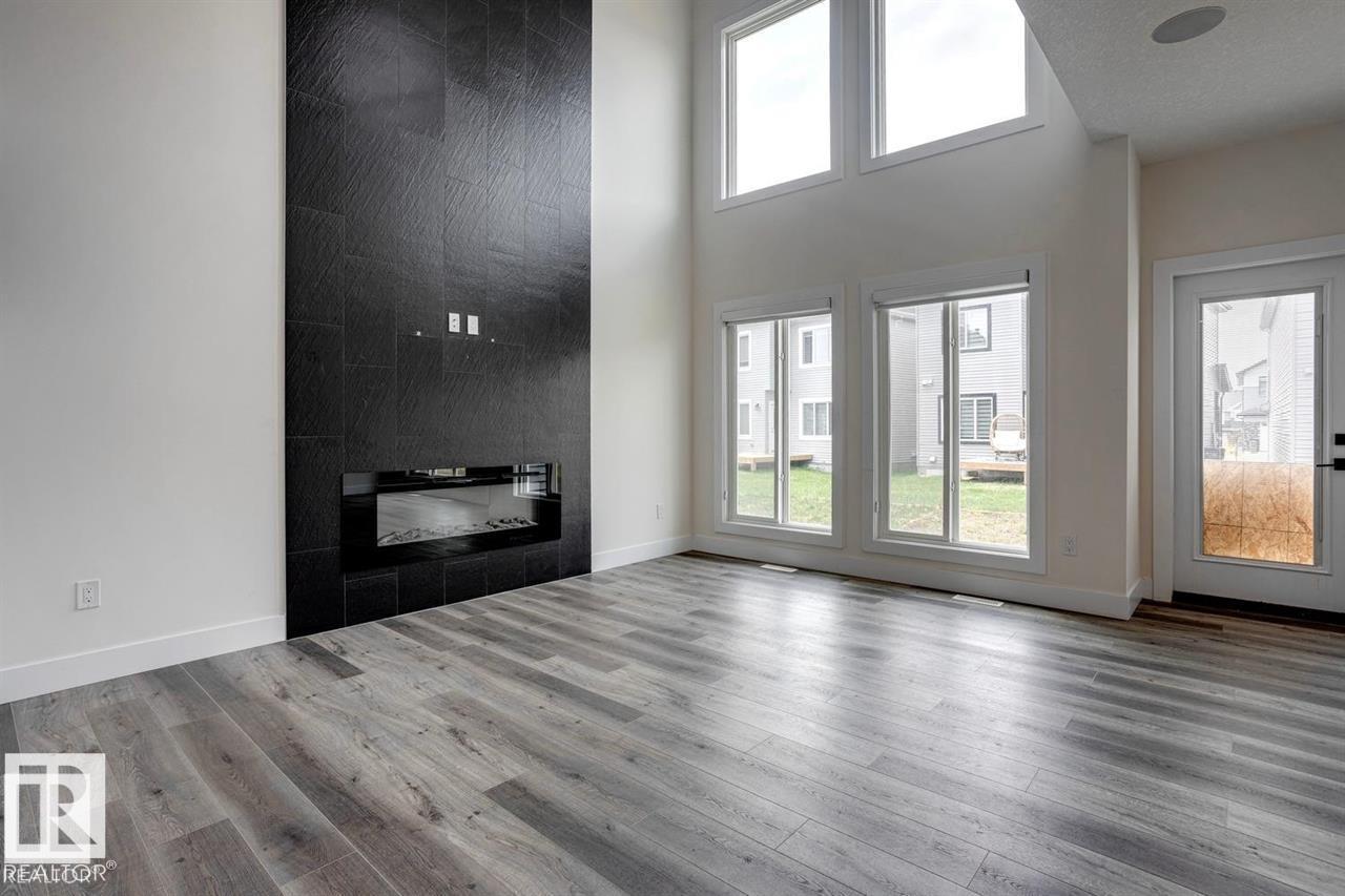 5210 Kimball Cr W Sw, Edmonton, Alberta  T6W 4Z2 - Photo 2 - E4483502