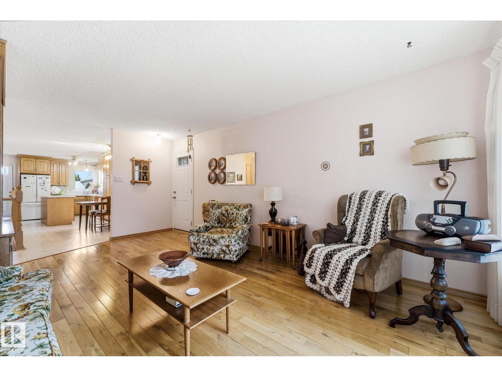 5415 48 St, Stony Plain, Alberta  T7Z 1E3 - Photo 9 - E4483501