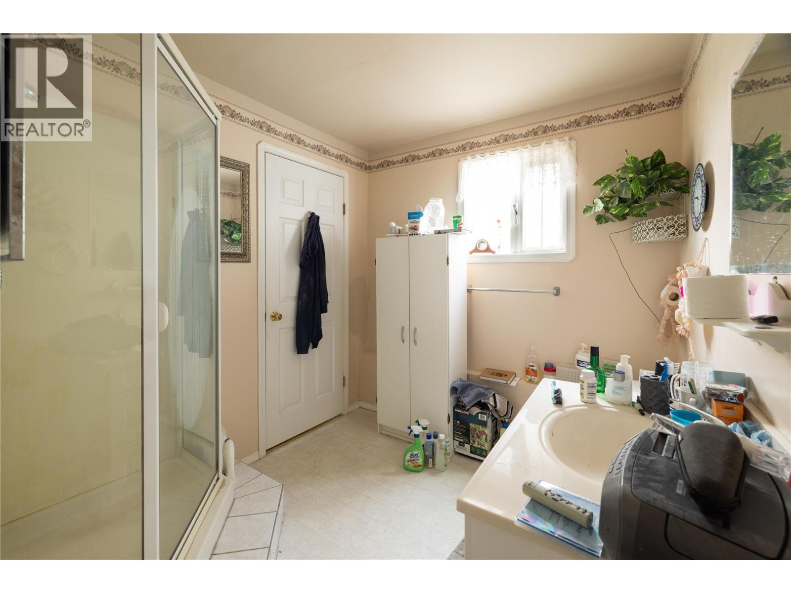 4805 Valleyview Place, Vernon, British Columbia  V1T 9L6 - Photo 29 - 10384303