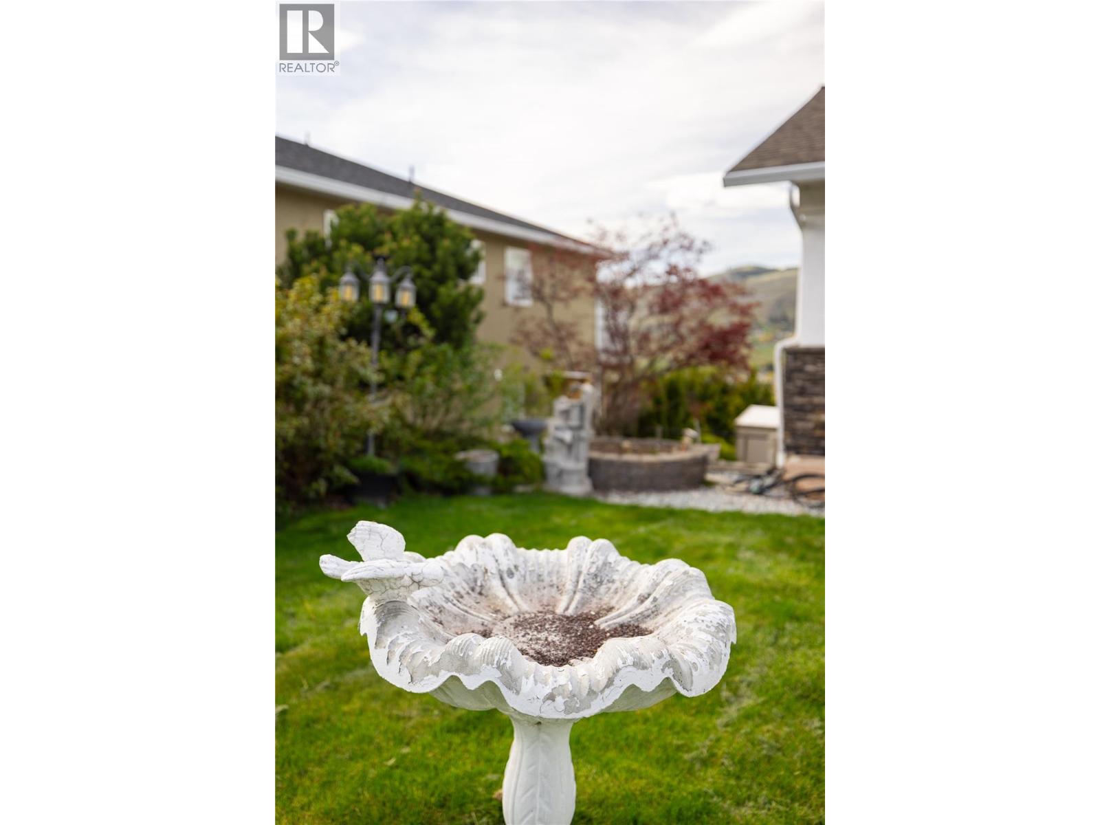 4805 Valleyview Place, Vernon, British Columbia  V1T 9L6 - Photo 12 - 10384303