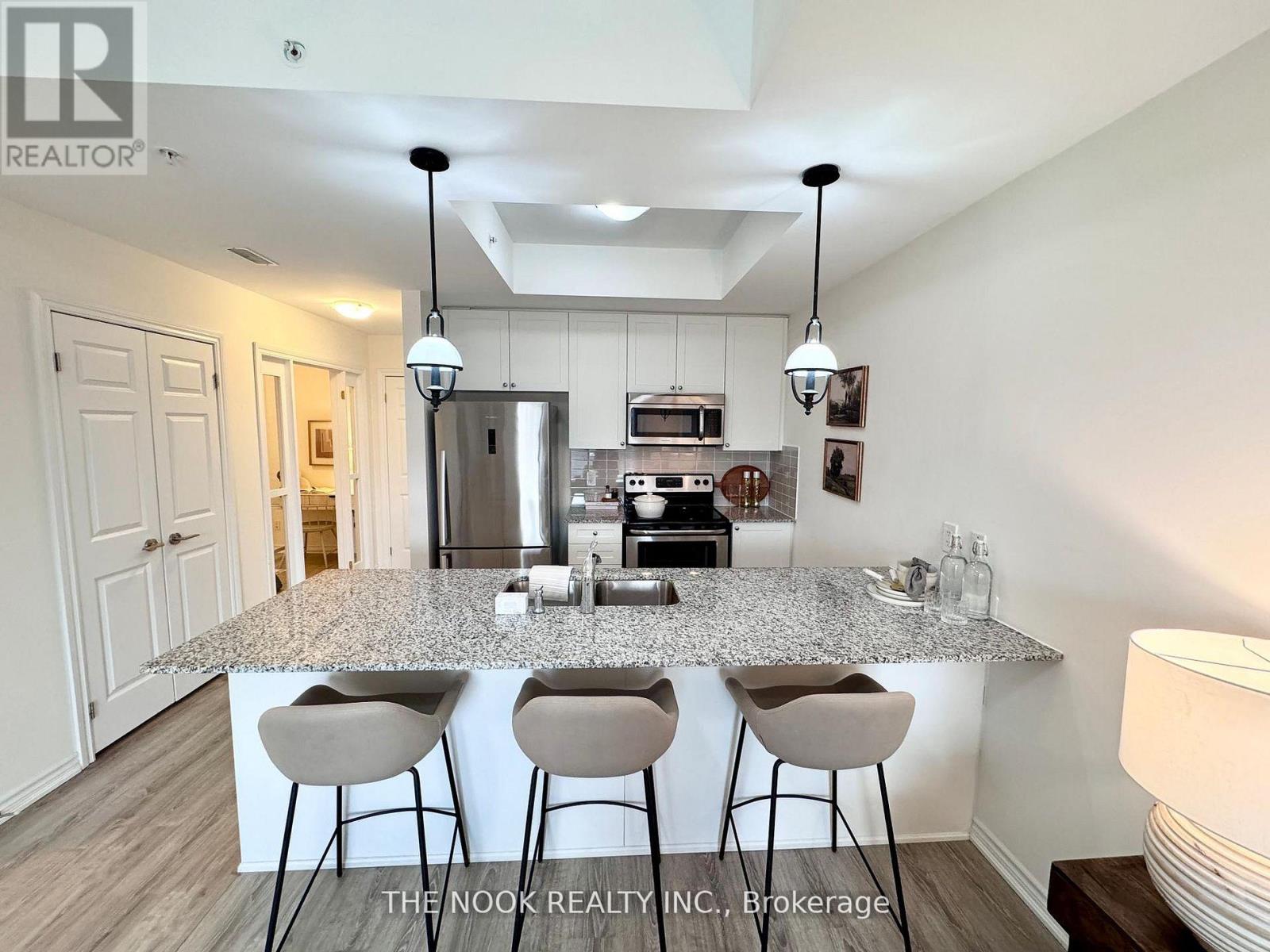 213 - 670 Gordon Street, Whitby, Ontario  L1N 0K9 - Photo 2 - E13031088