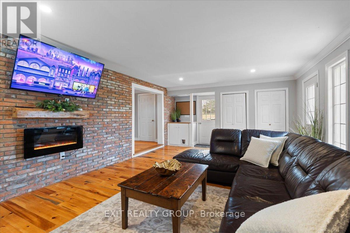 895 English Settlement Road, Quinte West (Murray Ward), Ontario  K8V 5P7 - Photo 5 - X13030920