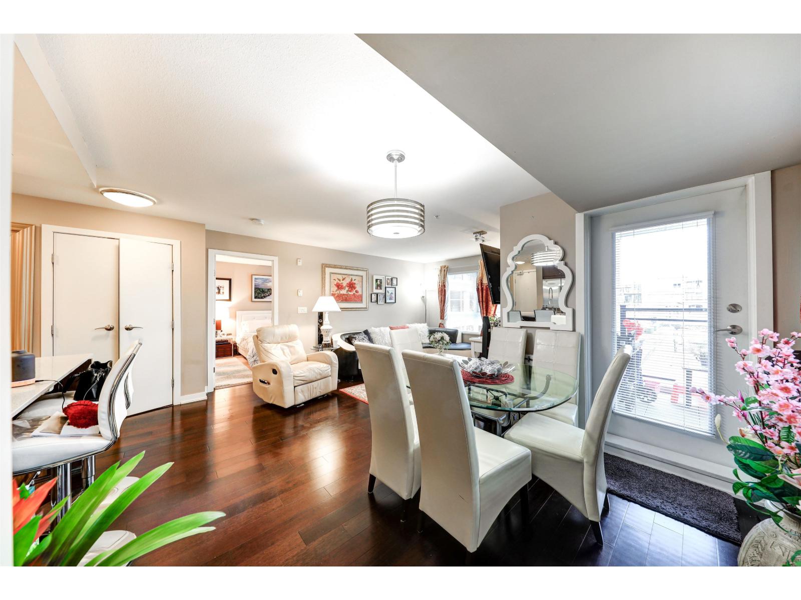 205 2940 King George Boulevard, Surrey, British Columbia  V4P 1A2 - Photo 9 - R3107000