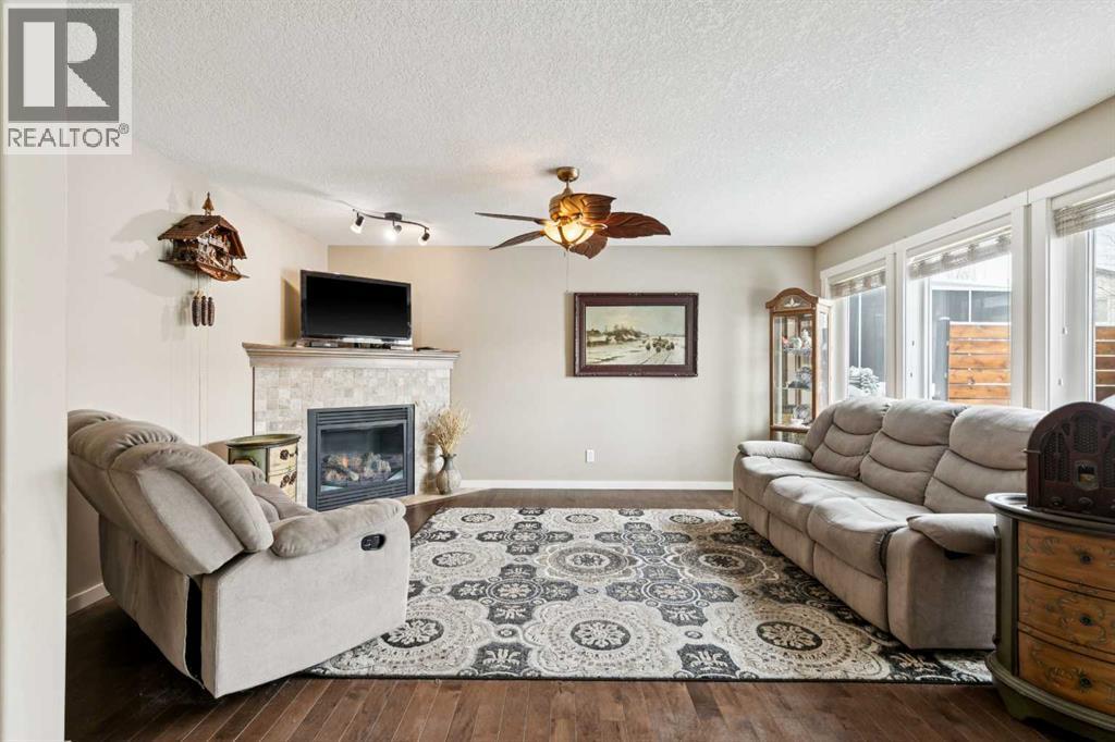 23 Kingston View SE, Airdrie, Alberta  T4A 0K4 - Photo 8 - A2293731