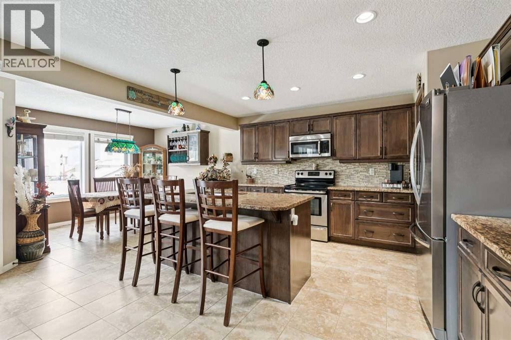 23 Kingston View SE, Airdrie, Alberta