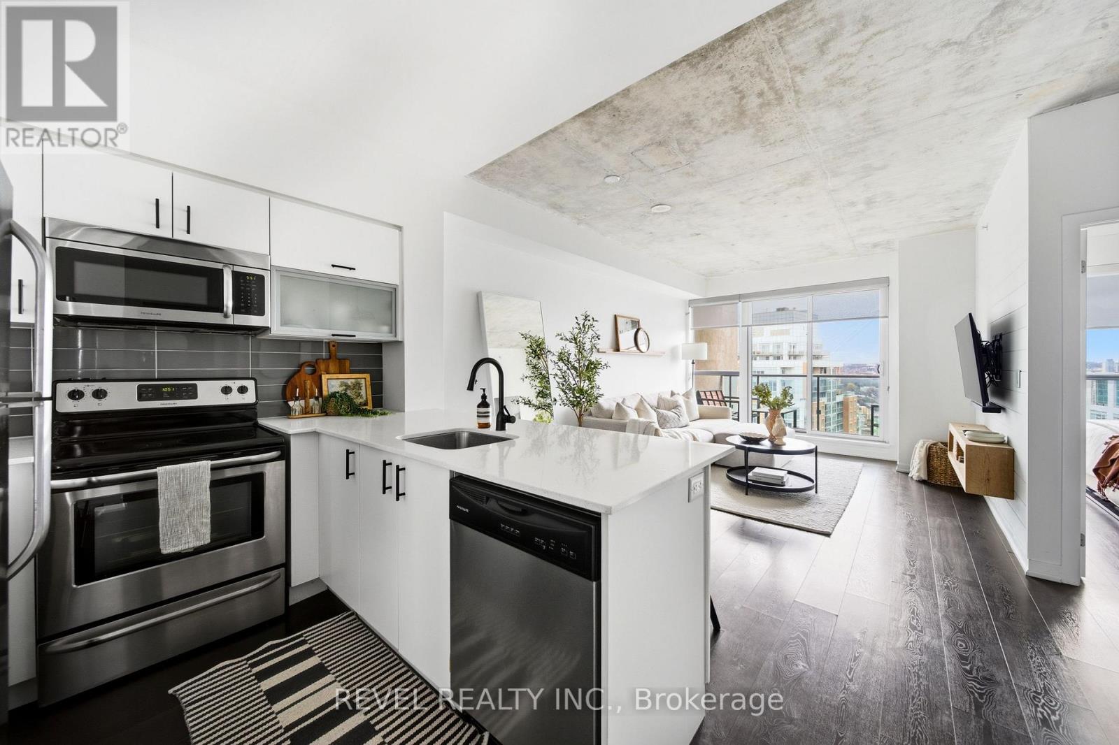 2701 - 150 East Liberty Street, Toronto, Ontario  M6K 3R5 - Photo 2 - C13030762