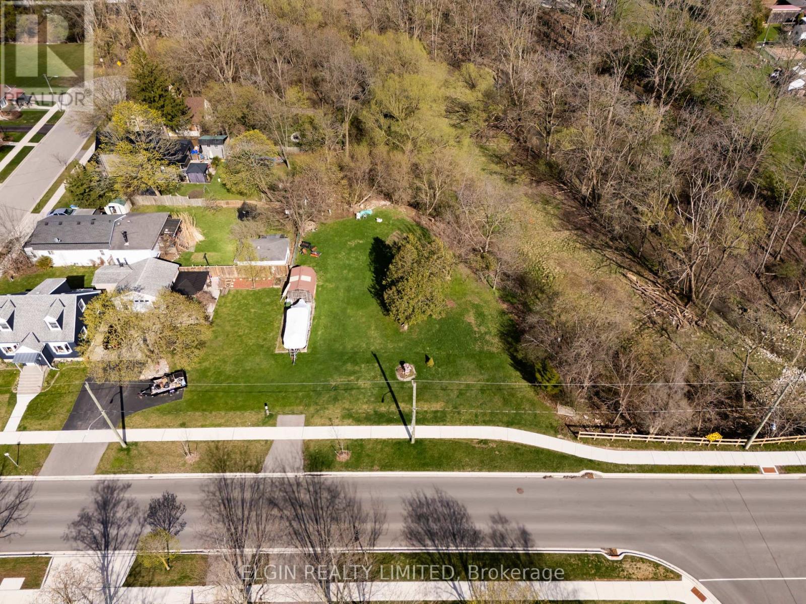 36 Third Avenue, St. Thomas, Ontario  N5R 4K1 - Photo 2 - X13030968