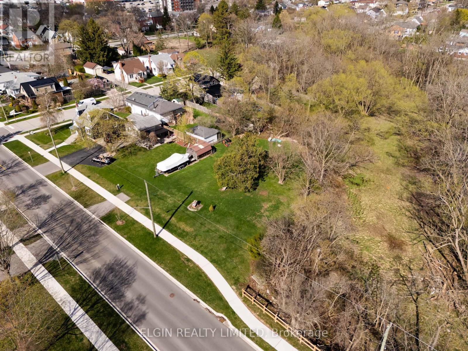 36 Third Avenue, St. Thomas, Ontario  N5R 4K1 - Photo 3 - X13030968