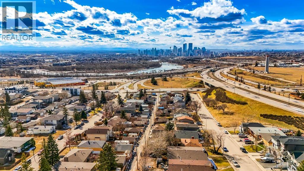 2713 9 Avenue SE, Calgary, Alberta