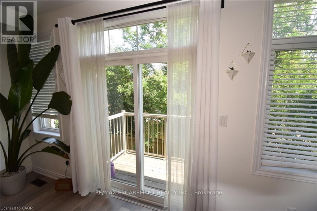 2458 Scholars Common, Burlington, Ontario  L7P 2W2 - Photo 11 - W13030668