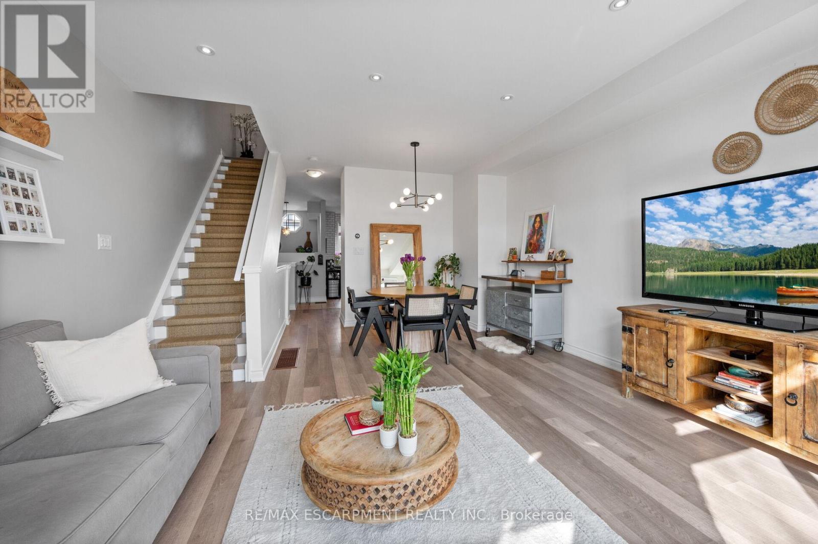 2458 Scholars Common, Burlington, Ontario  L7P 2W2 - Photo 13 - W13030668