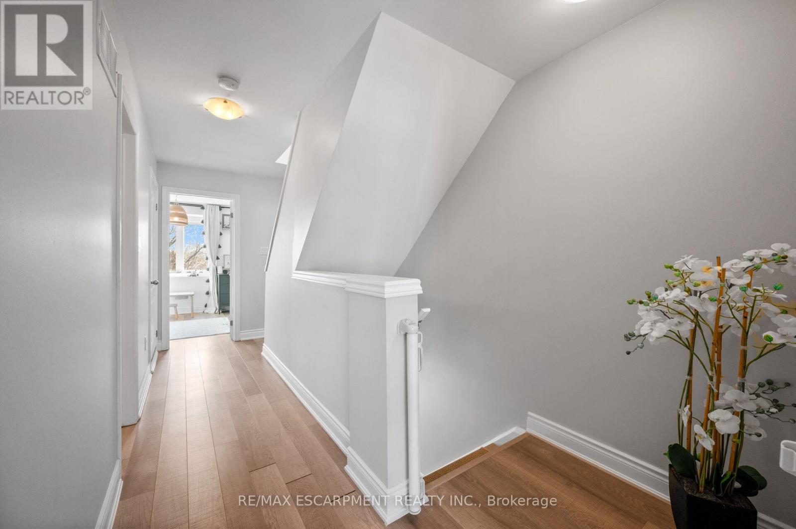 2458 Scholars Common, Burlington, Ontario  L7P 2W2 - Photo 23 - W13030668