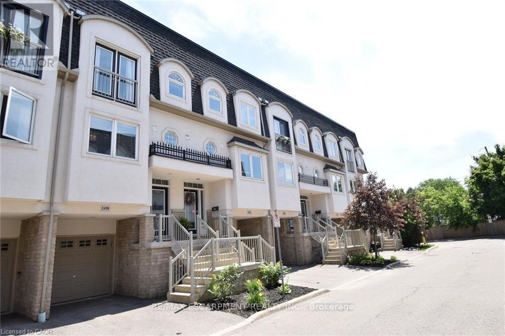 2458 Scholars Common, Burlington, Ontario  L7P 2W2 - Photo 47 - W13030668