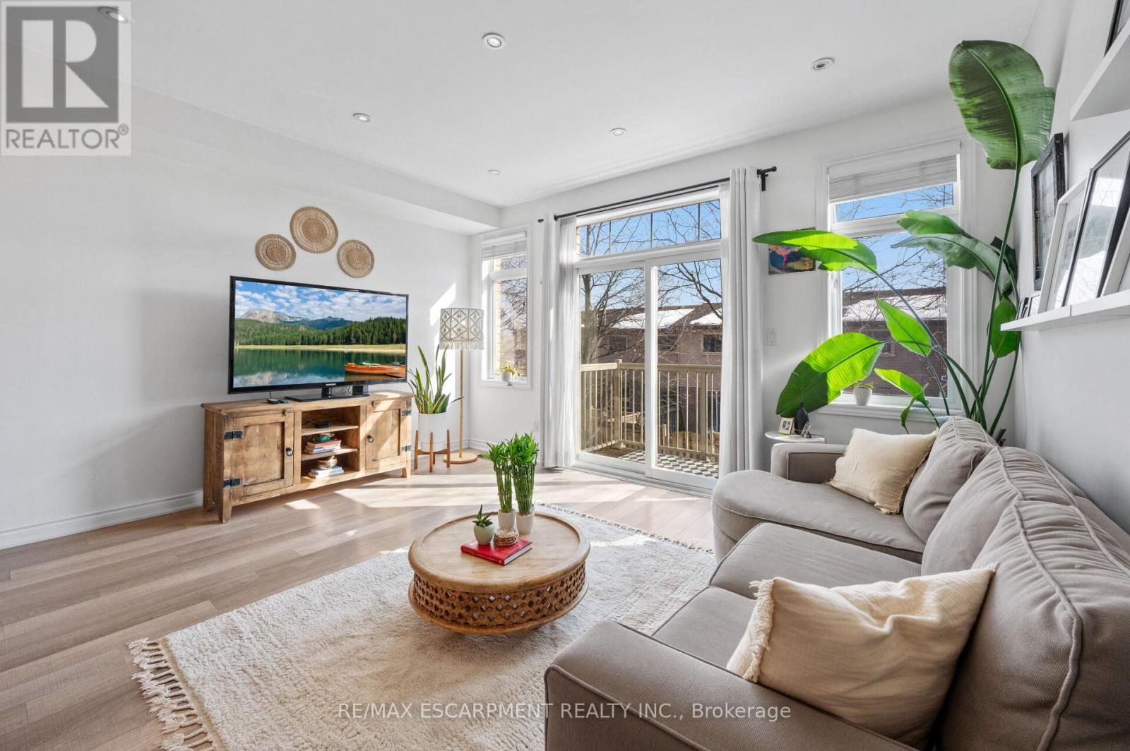 2458 Scholars Common, Burlington, Ontario  L7P 2W2 - Photo 9 - W13030668