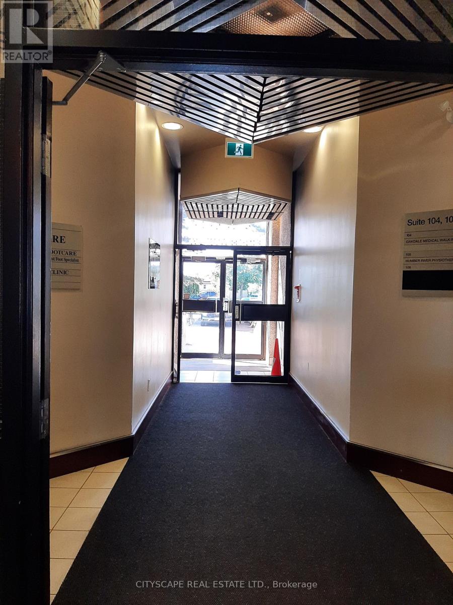 502 - 2065 Finch Avenue W, Toronto, Ontario  M3N 2V7 - Photo 5 - W13030688