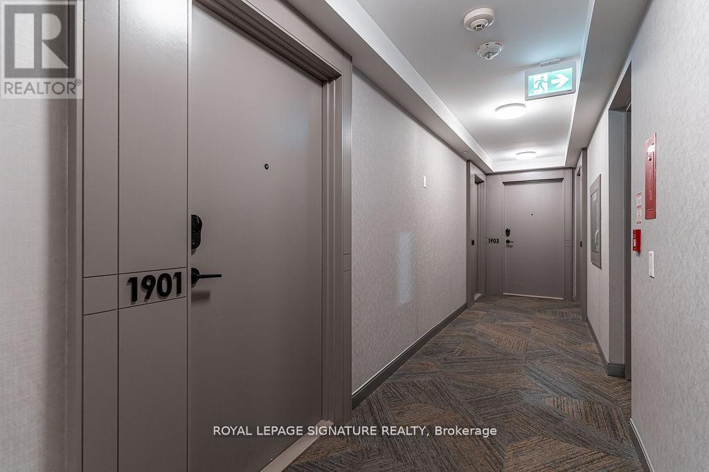 1901b - 4655 Metcalfe Avenue, Mississauga, Ontario  L5M 0Z7 - Photo 5 - W13030692