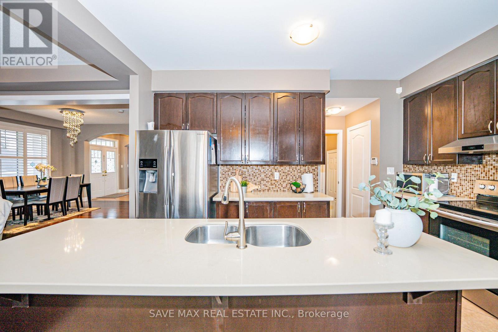 198 Gardenbrooke Trail, Brampton, Ontario  L6P 3C8 - Photo 17 - W13030716