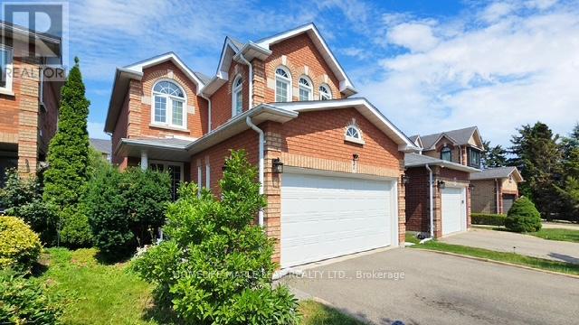 7 Colleyville Street, Brampton, Ontario  L7A 1H3 - Photo 2 - W13030740