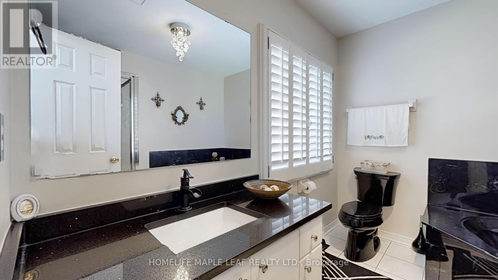 7 Colleyville Street, Brampton, Ontario  L7A 1H3 - Photo 29 - W13030740