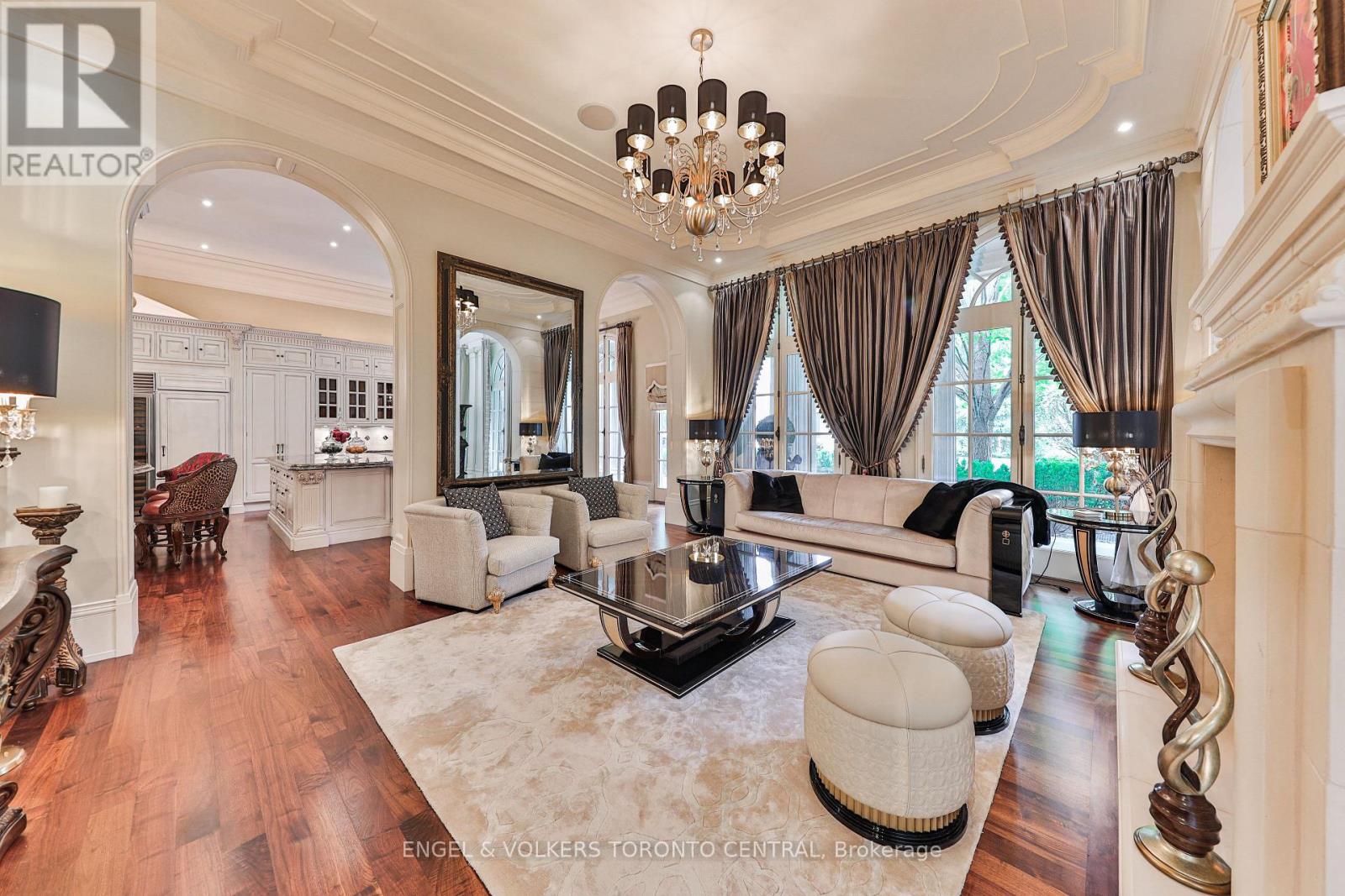 489 Lakeshore Road E, Oakville, Ontario  L6J 1K4 - Photo 11 - W13030806