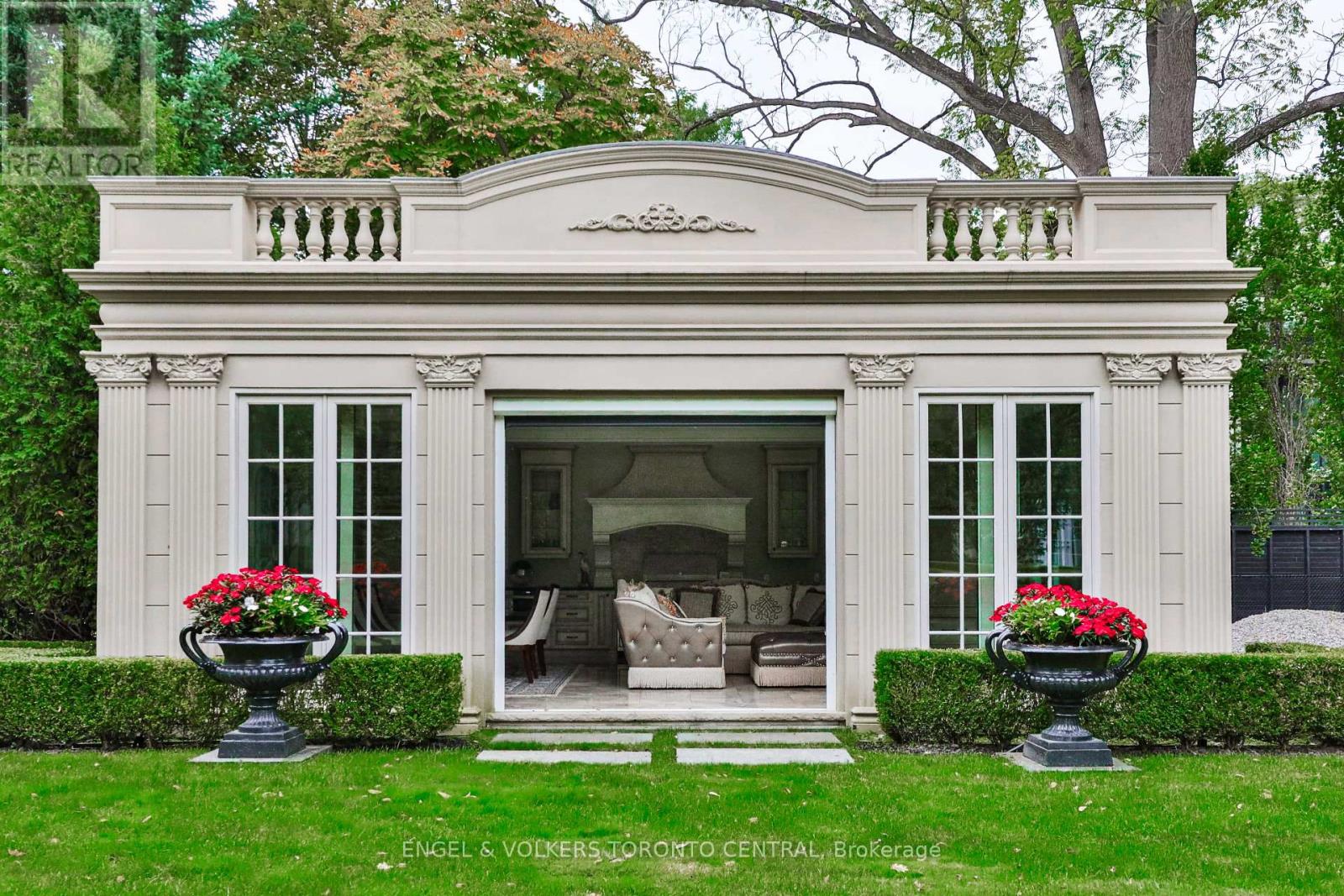 489 Lakeshore Road E, Oakville, Ontario  L6J 1K4 - Photo 45 - W13030806