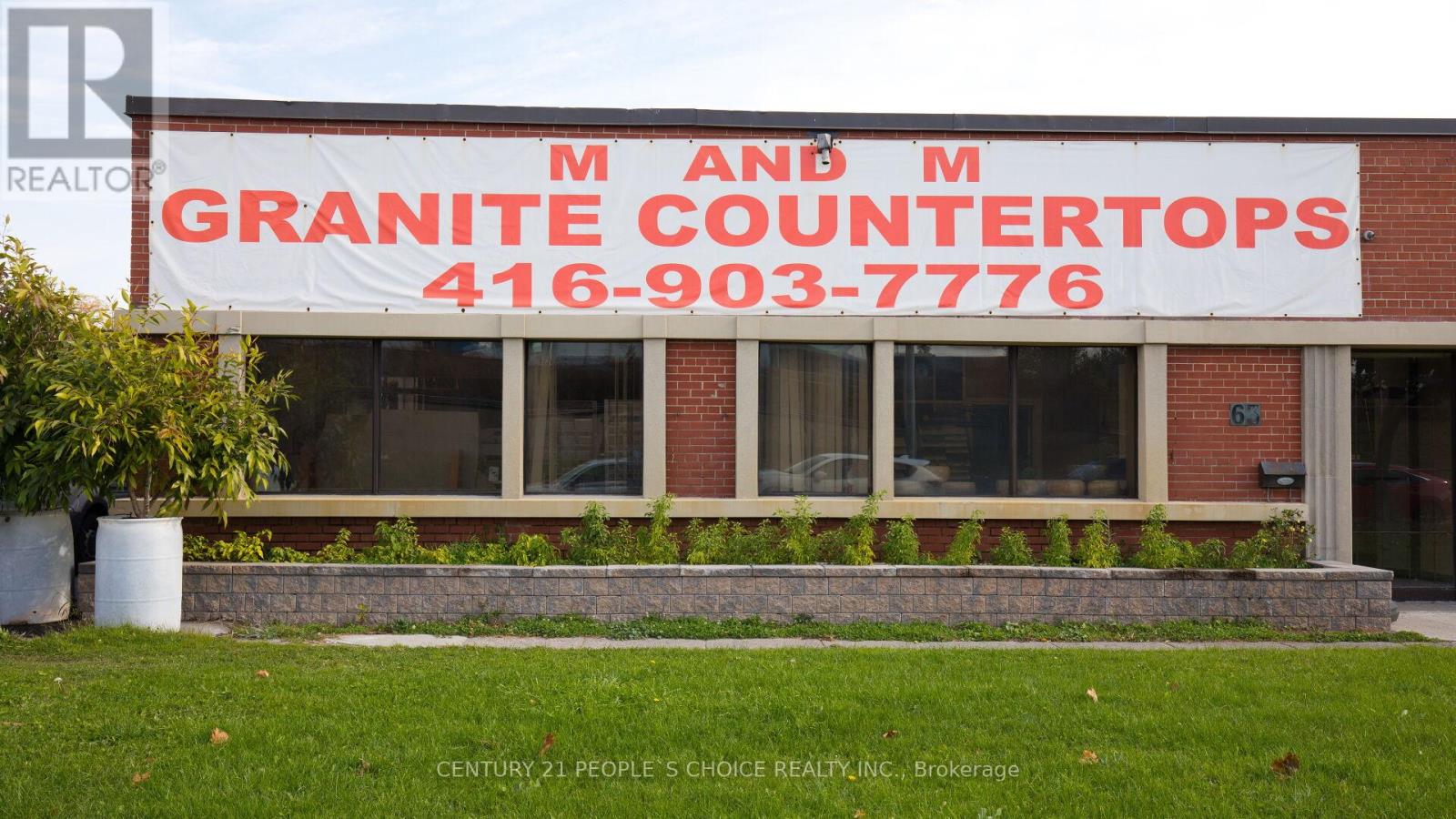 01 - 63 TORBARRIE ROAD, Toronto, Ontario