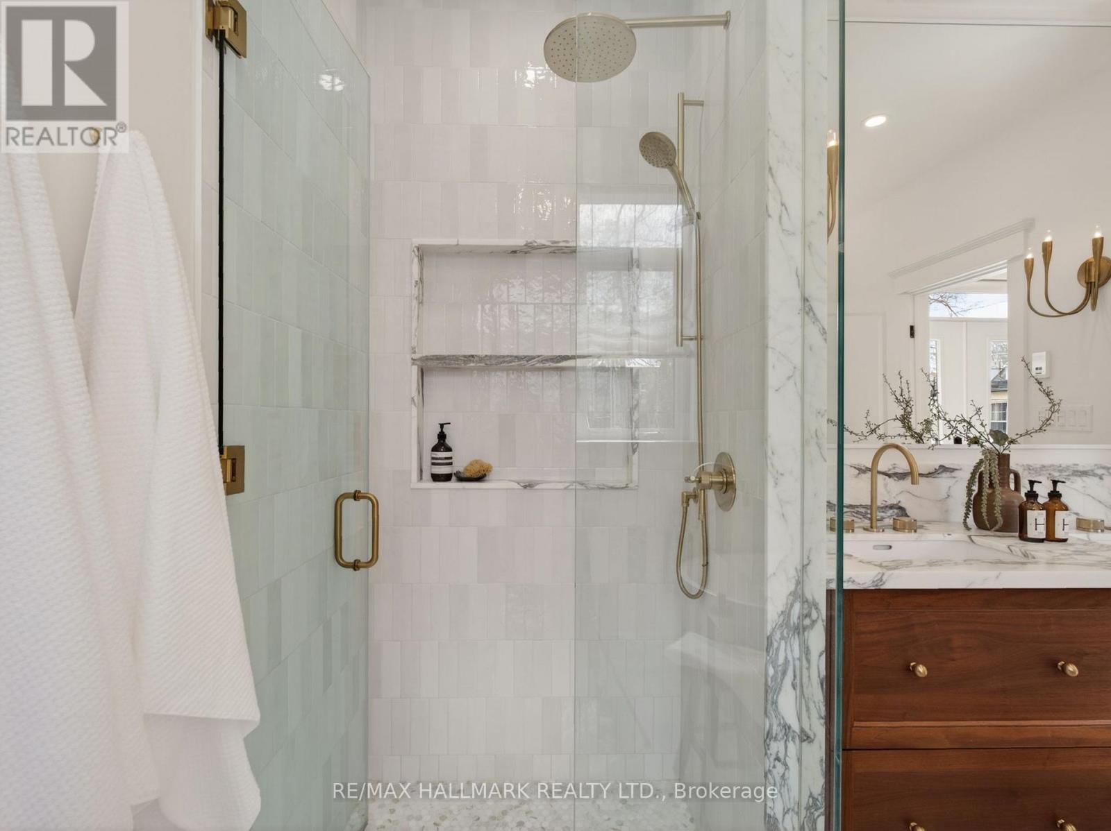 88 Neville Park Boulevard, Toronto, Ontario  M4E 3P8 - Photo 22 - E13028412