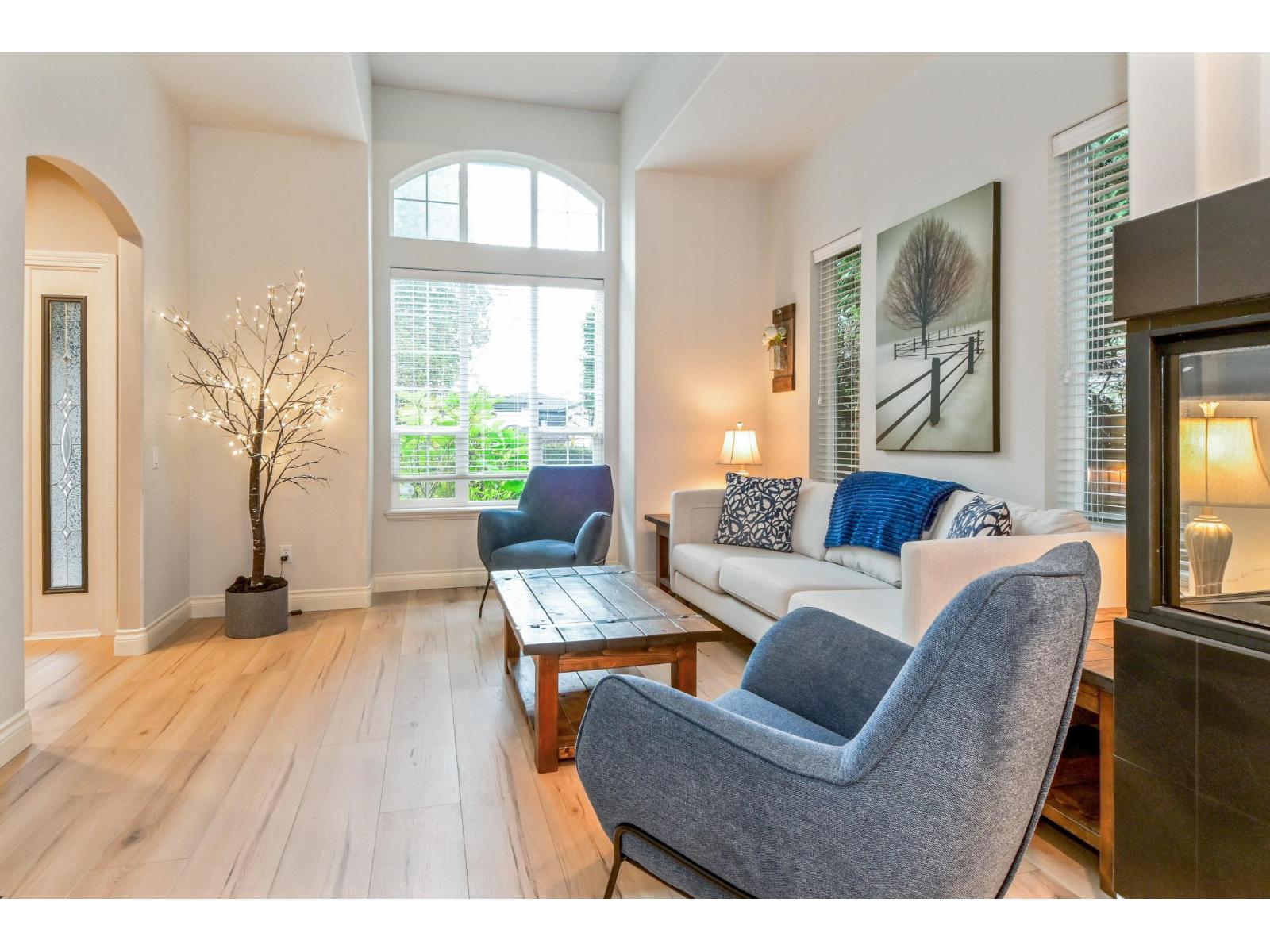 20536 46a Avenue, Langley, British Columbia  V3A 3J8 - Photo 3 - R3068799