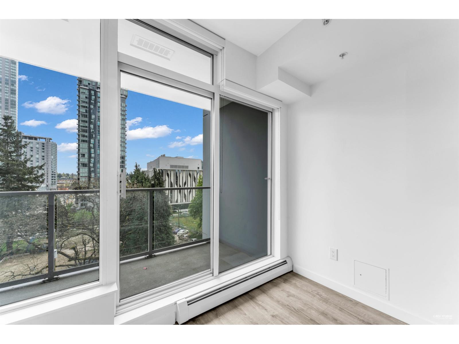 507 13350 Central Avenue, Surrey, British Columbia  V3T 0S1 - Photo 10 - R3114415