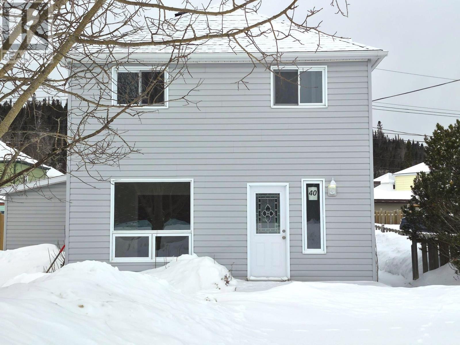 40 Stevens Ave, Marathon, Ontario  P0T 2E0 - Photo 1 - TB2600773