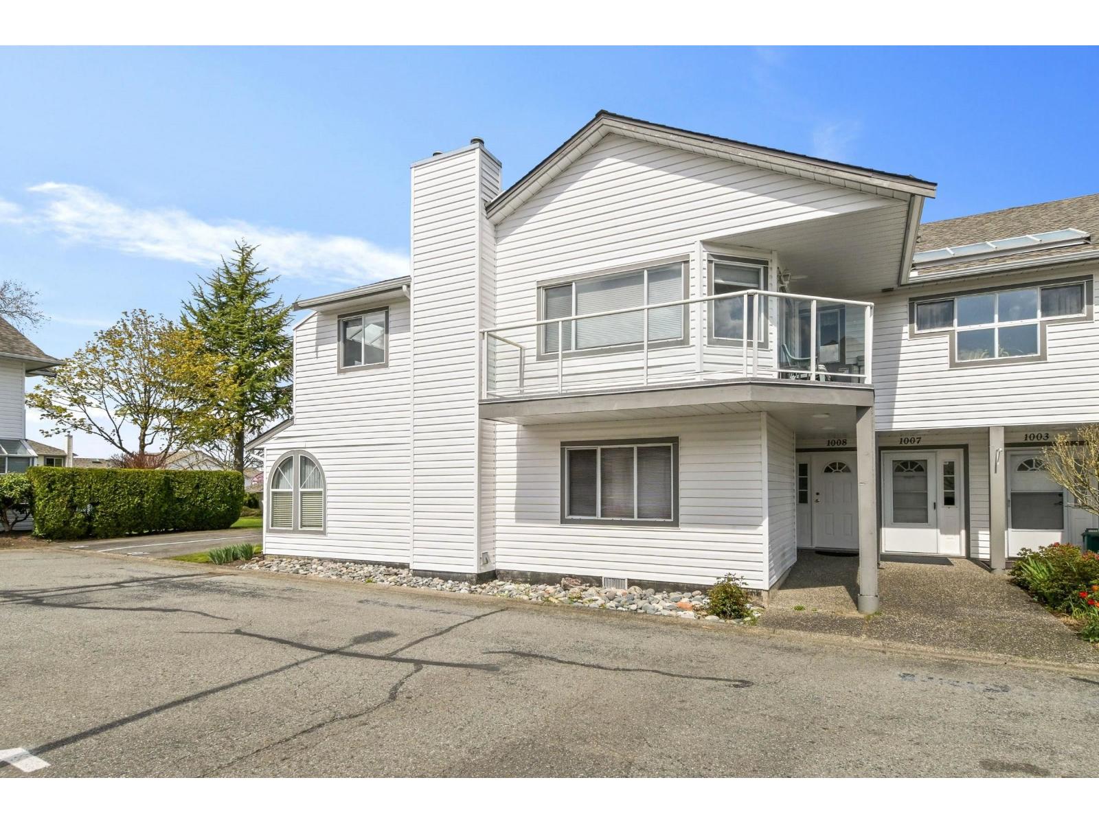 1008 21937 48 Avenue, Langley, British Columbia  V3A 8C3 - Photo 2 - R3113563